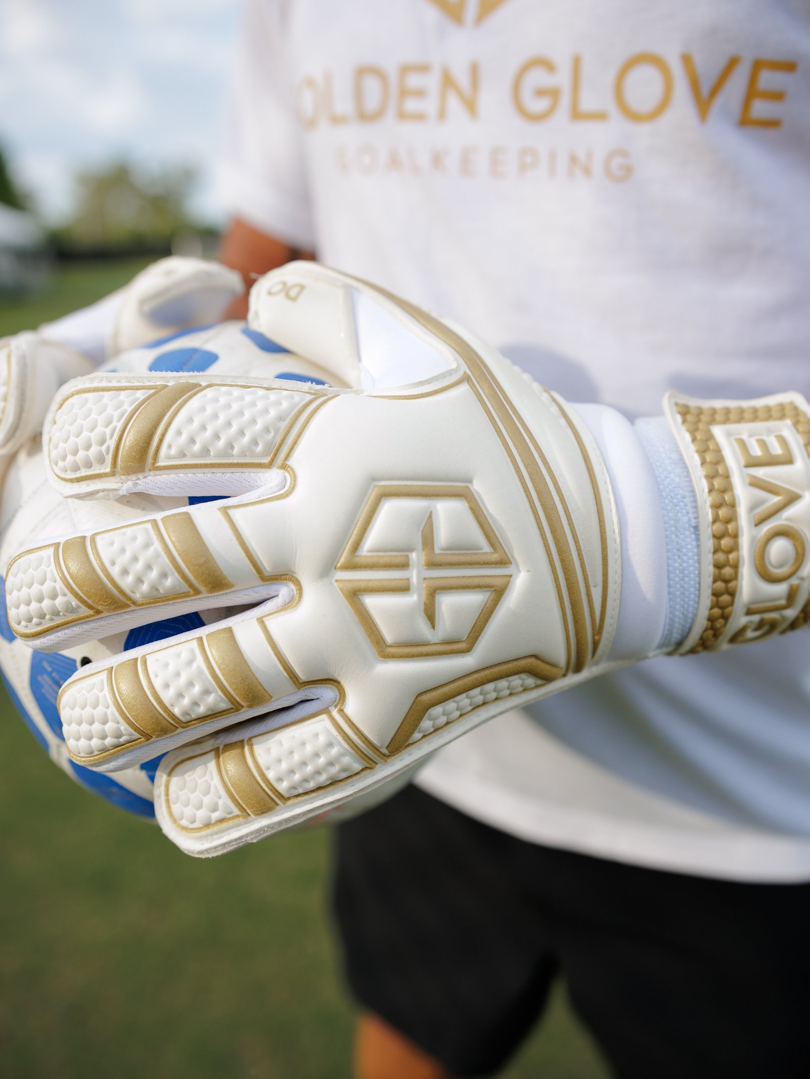 The Everest goalkeeper glove — white and gold